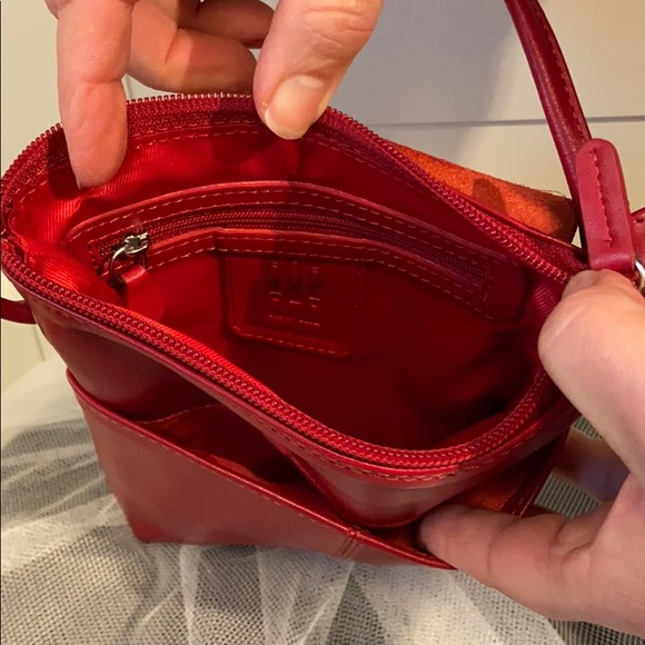 NWOT ili New York crossbody bag - Picture 3 of 7